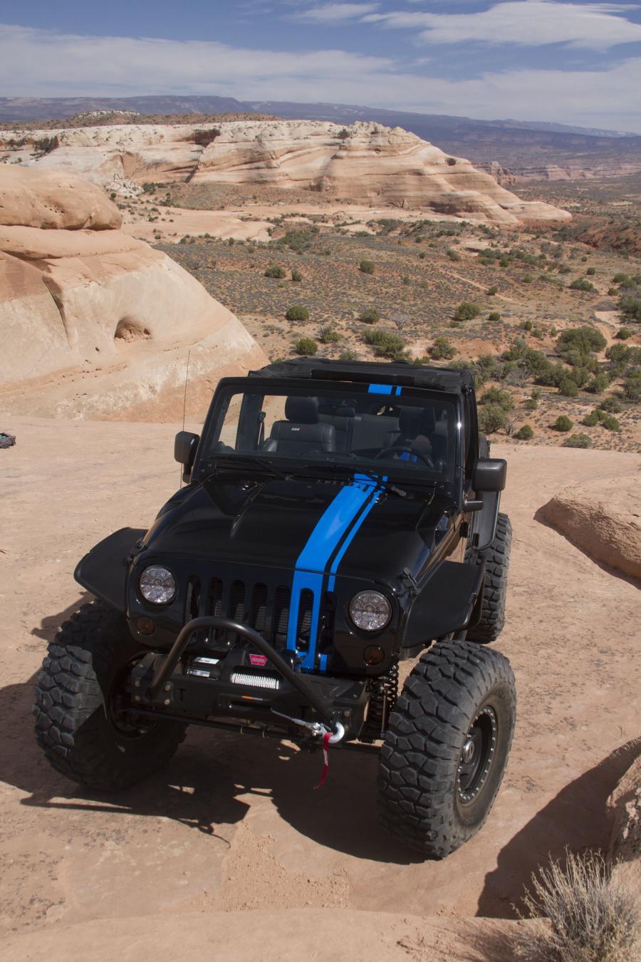  Jeep Wrangler Apache Concept 2012 года  (фото 20 из 30)